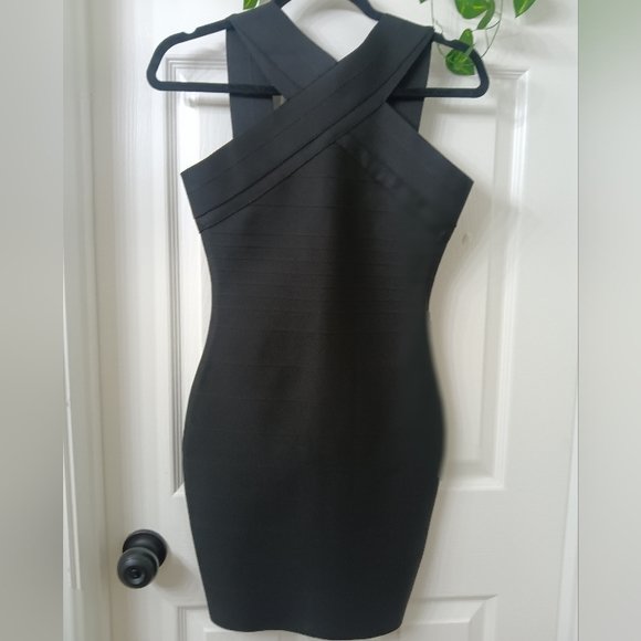 👍NWOT Melion halter bandage cocktail dress - Picture 4 of 8
